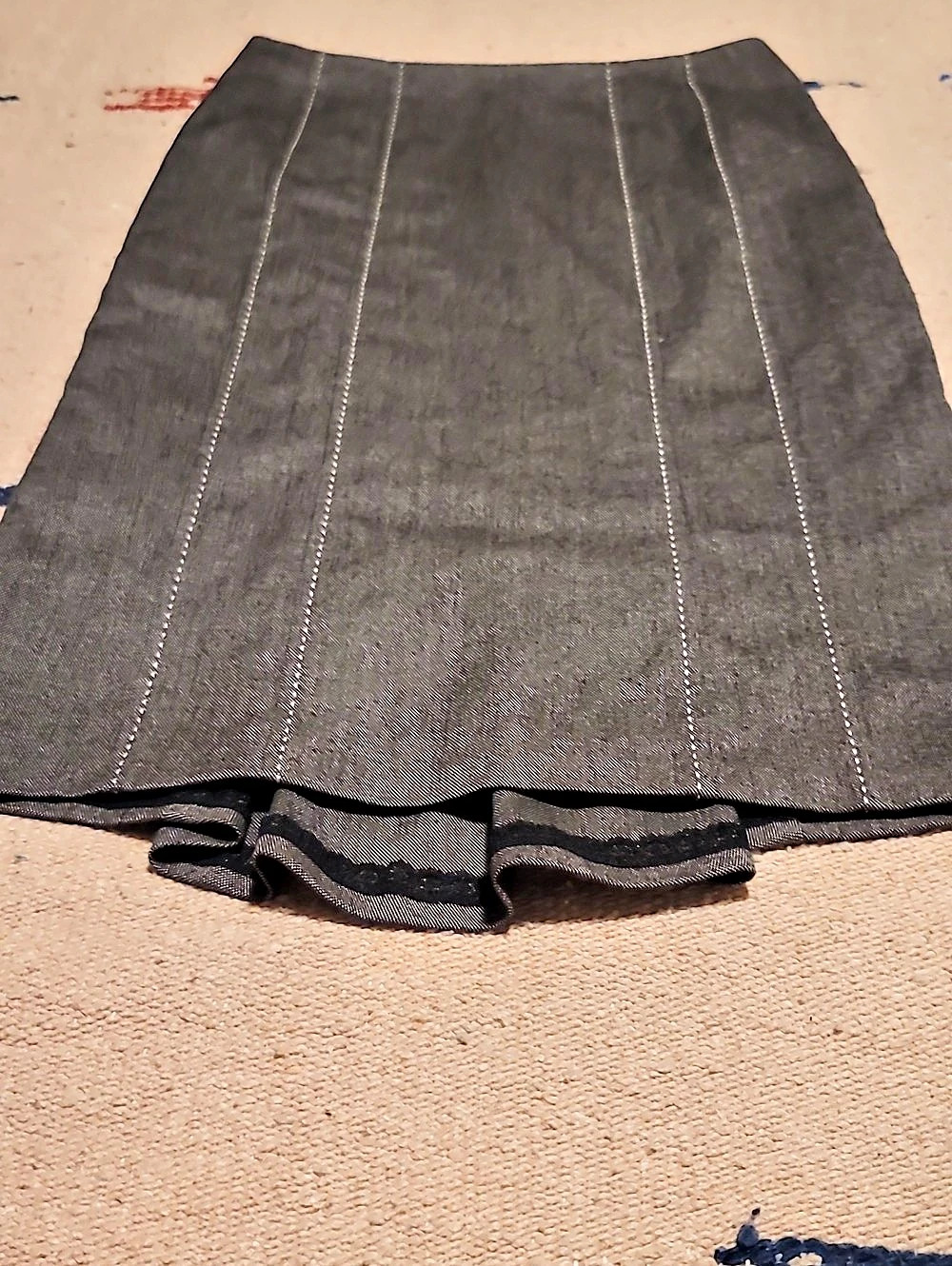 Rebecca Taylor Brown Pencil Skirt w Ruffle and Seam Detail Minimalist & Preppy - Picture 3 of 15